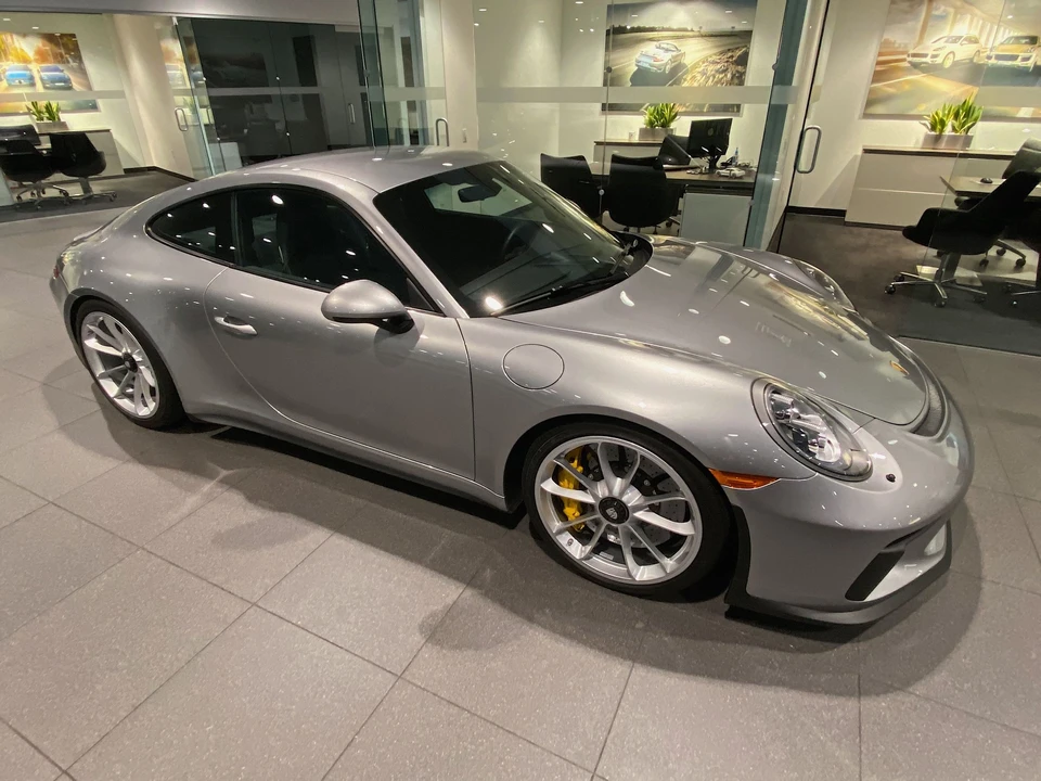 2018 Porsche 991 GT3 - Image 2 of 8