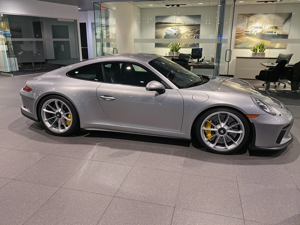 2018 Porsche 991 GT3 - Image 3 of 8