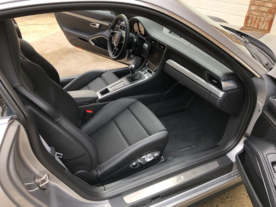 2018 Porsche 991 GT3 - Image 11 of 17
