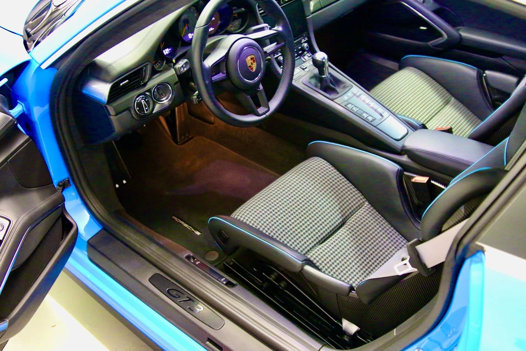 2018 Porsche 991 GT3 - Image 4 of 31