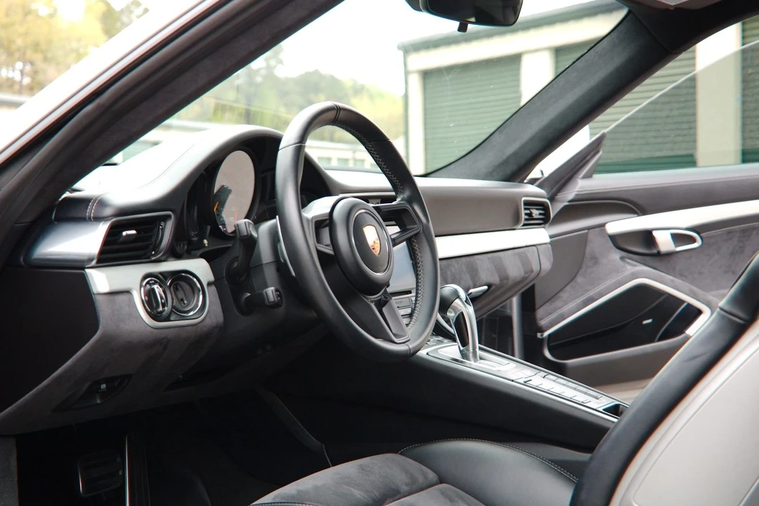 2018 Porsche 991 GT3 - Image 14 of 28