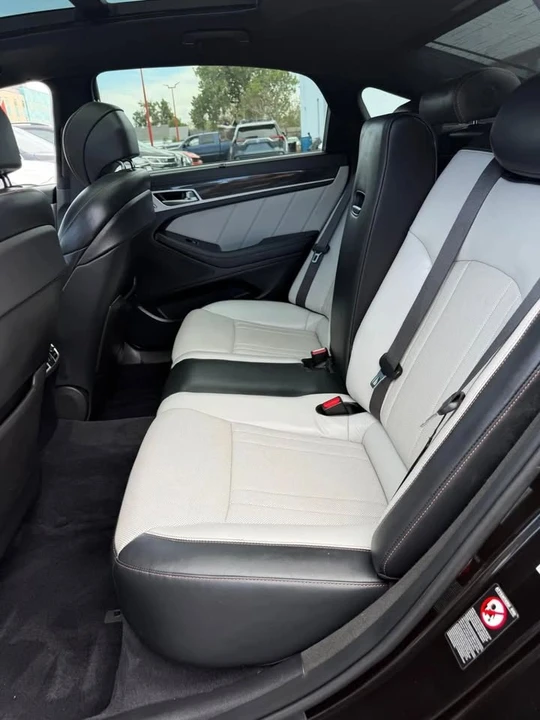 2018 Genesis G80 - Image 12 of 20