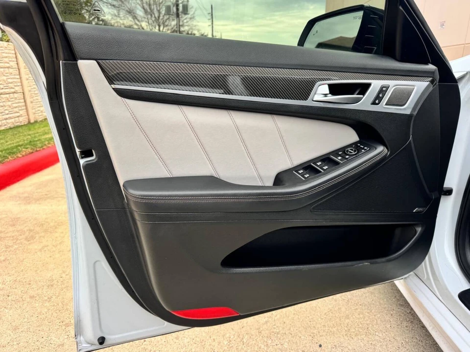 2018 Genesis G80 - Image 9 of 12