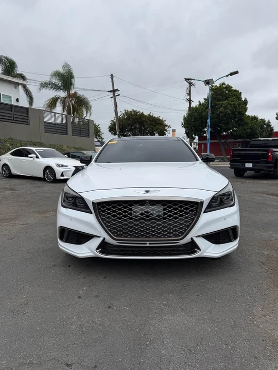 2018 Genesis G80 - Image 8 of 11