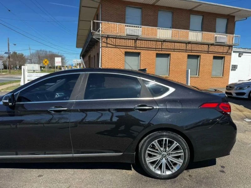 2018 Genesis G80 - Image 8 of 12