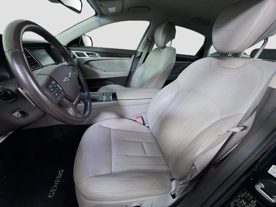 2018 Genesis G80 - Image 12 of 12