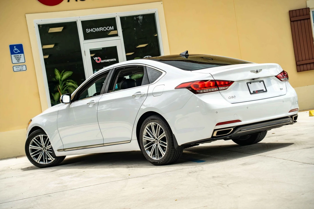 2018 Genesis G80 - Image 5 of 31