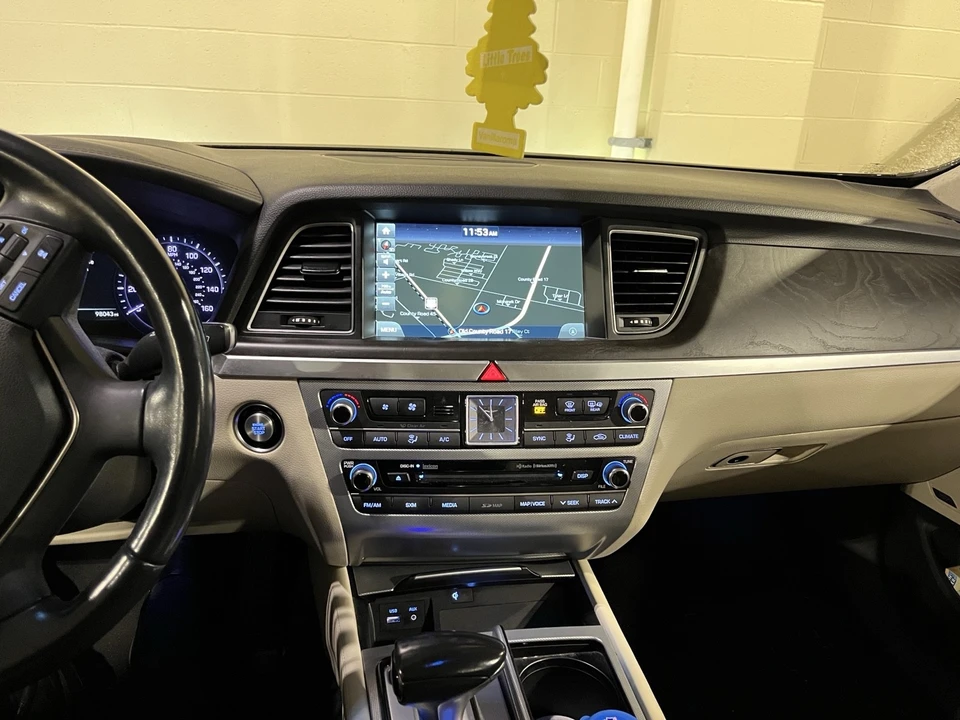 2018 Genesis G80 - Image 5 of 8