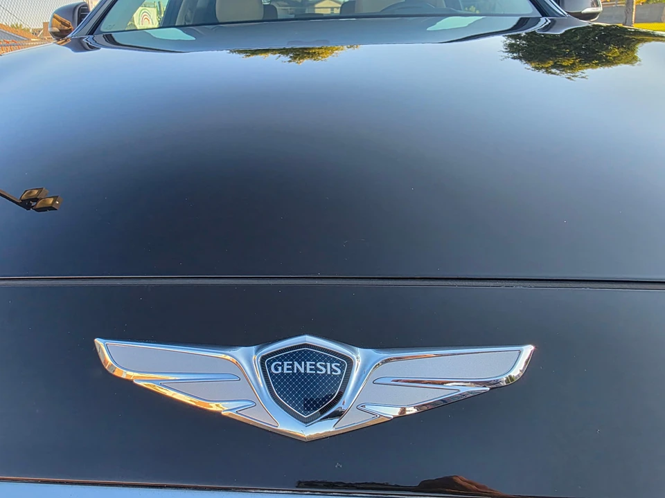 2018 Genesis G90 - Image 21 of 31