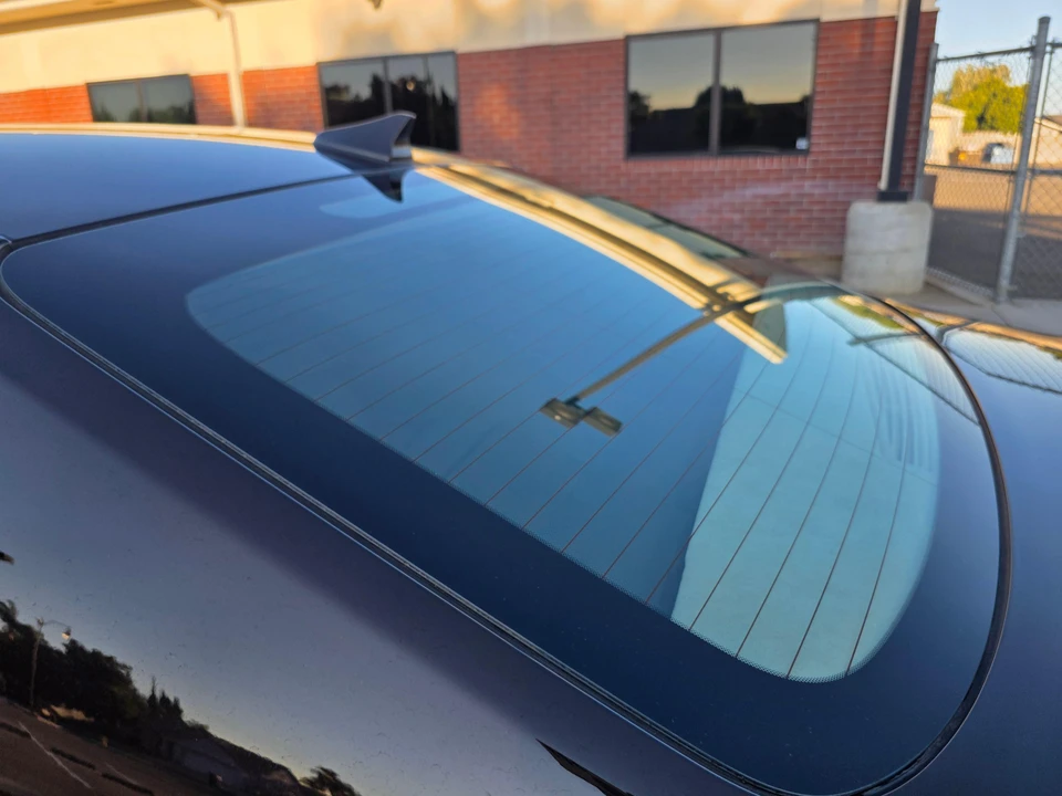2018 Genesis G90 - Image 30 of 31