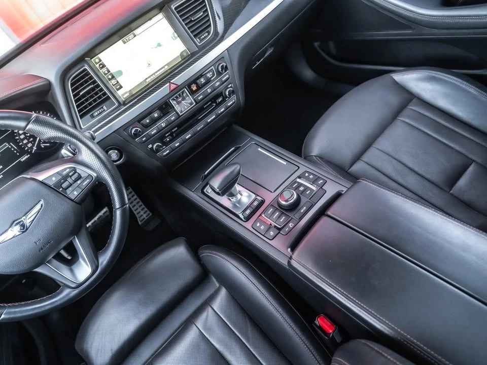 2018 Genesis G80 - Image 16 of 19