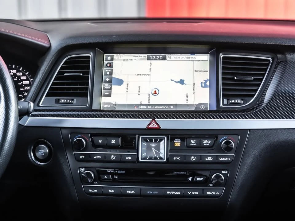 2018 Genesis G80 - Image 15 of 19