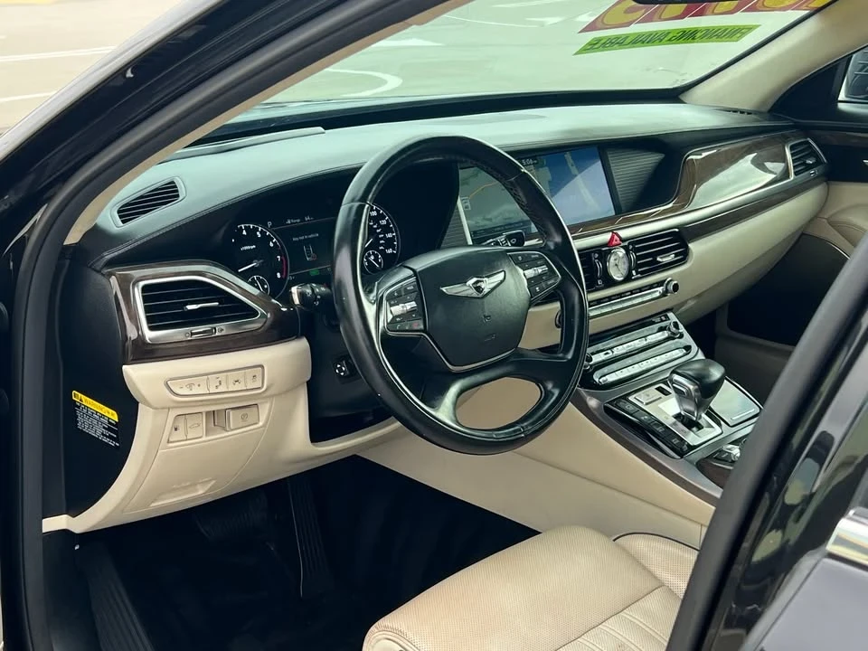 2018 Genesis G90 - Image 13 of 18