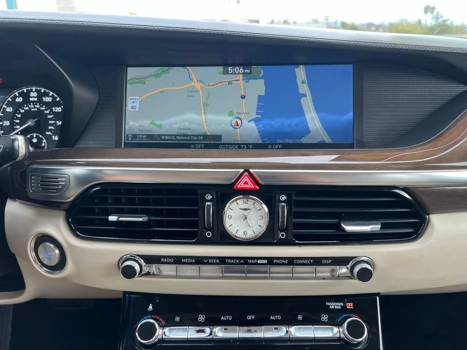 2018 Genesis G90 - Image 18 of 18