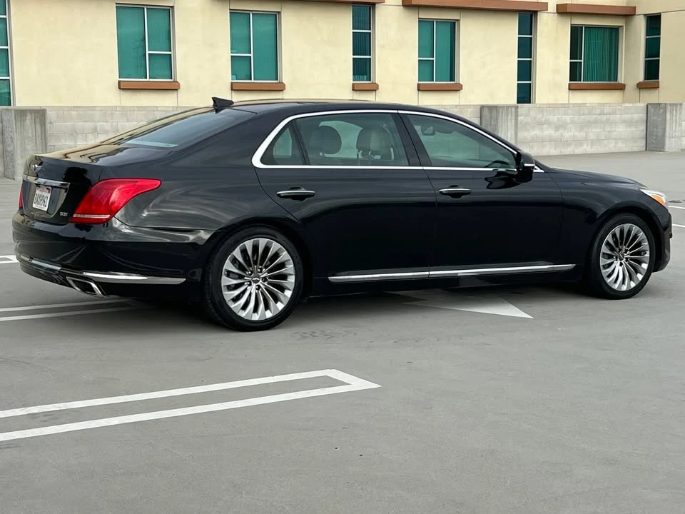 2018 Genesis G90 - Image 10 of 18