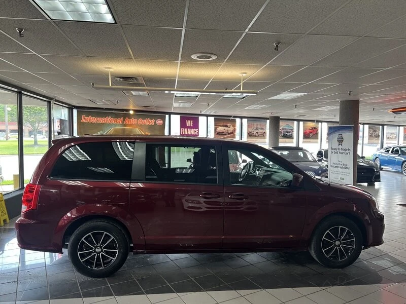 2018 Dodge Caravan - Image 4 of 4