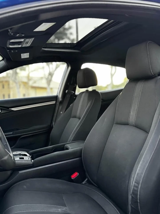 2018 Honda Civic 10th Gen - Image 5 of 7