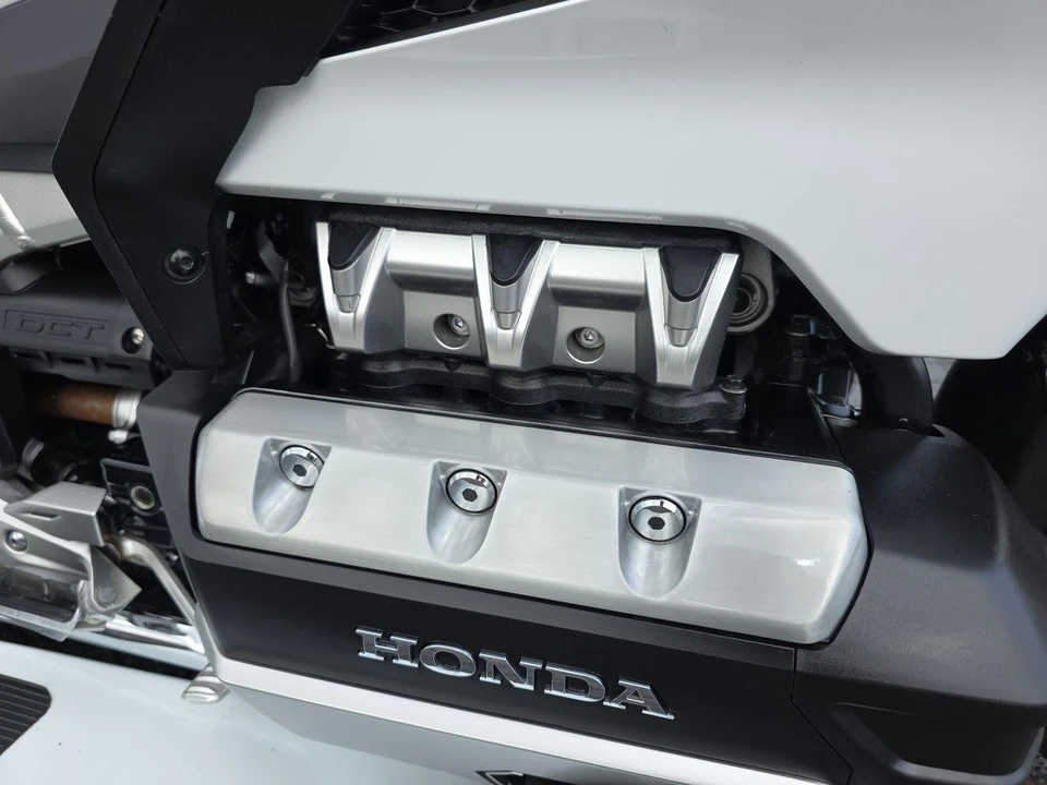 2018 Honda Gold Wing - Image 13 of 29