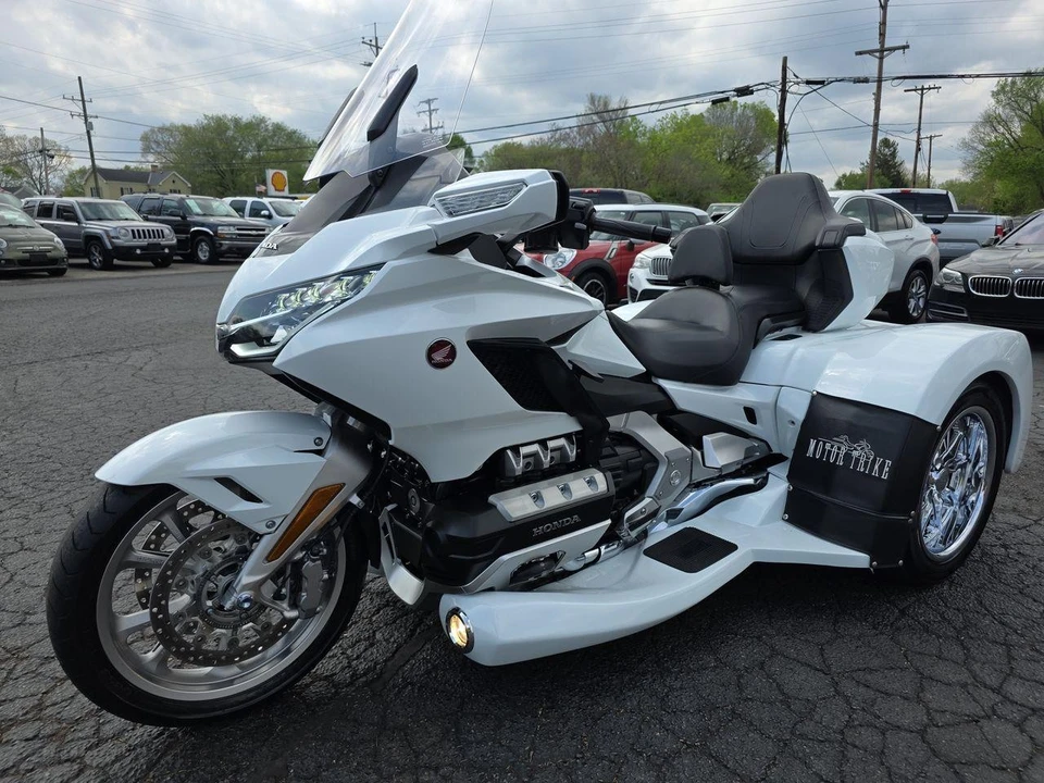 2018 Honda Gold Wing - Image 18 of 29