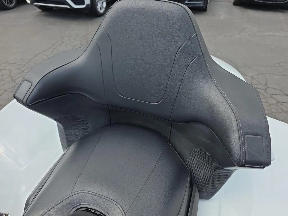 2018 Honda Gold Wing - Image 7 of 29