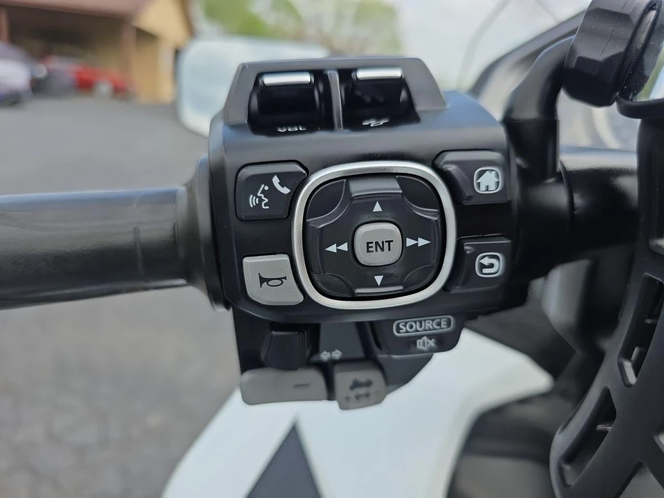 2018 Honda Gold Wing - Image 21 of 29