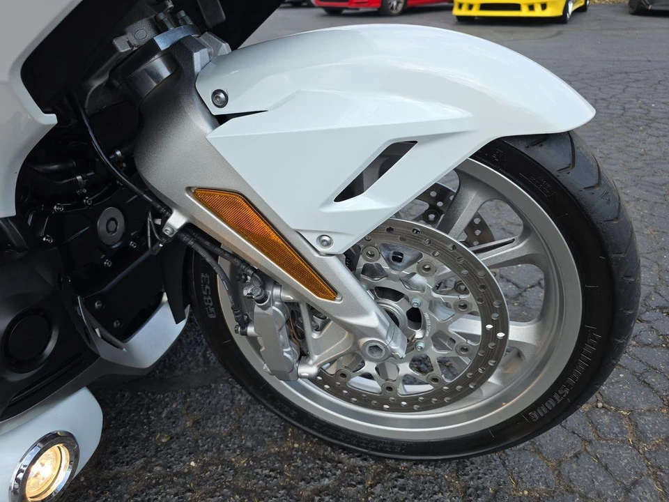 2018 Honda Gold Wing - Image 16 of 29