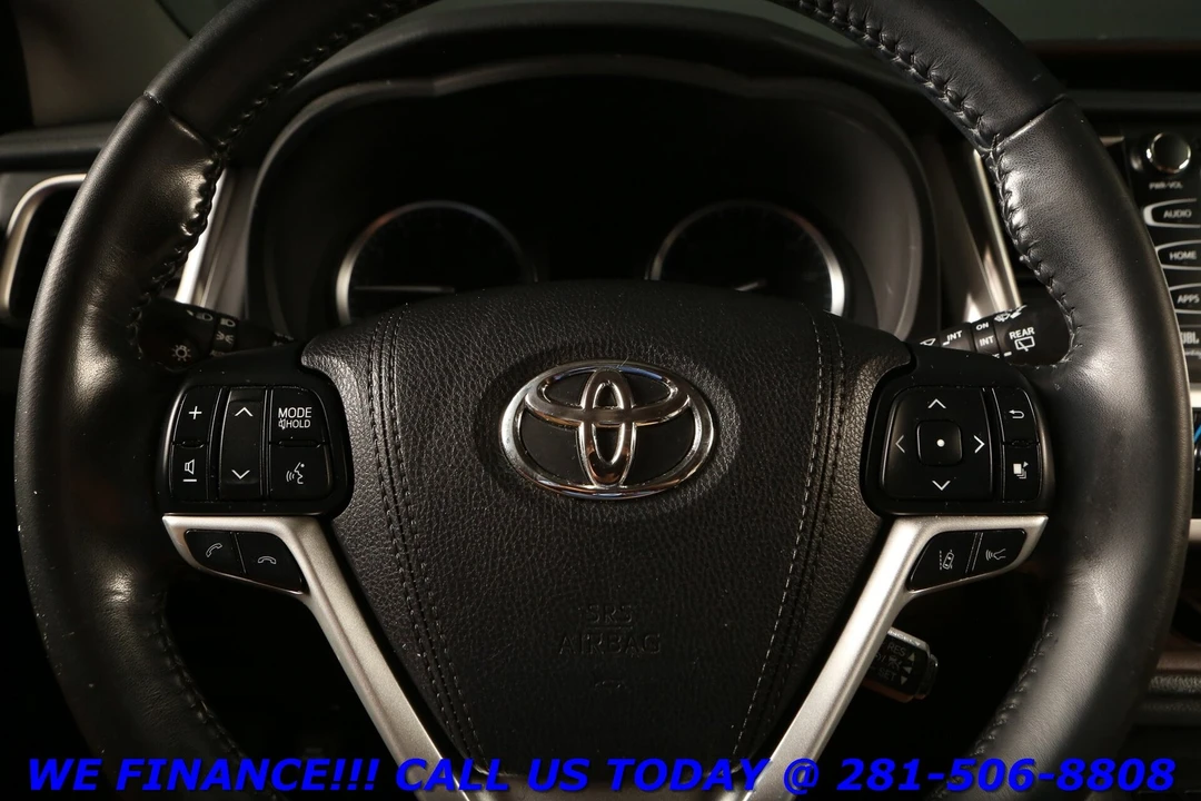 2018 Toyota Highlander - Image 14 of 21