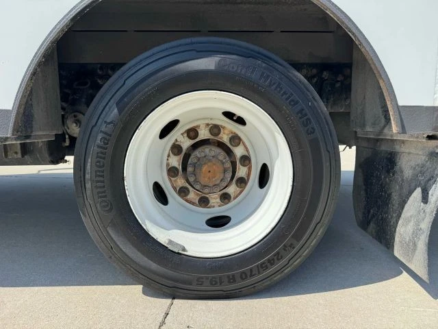 2018 Hino - Image 10 of 21