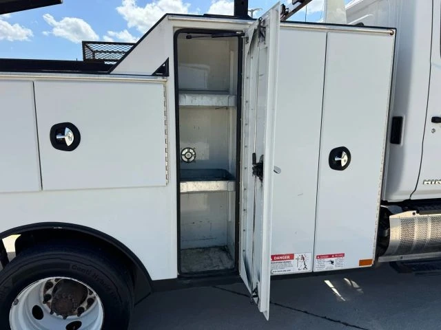2018 Hino - Image 13 of 21