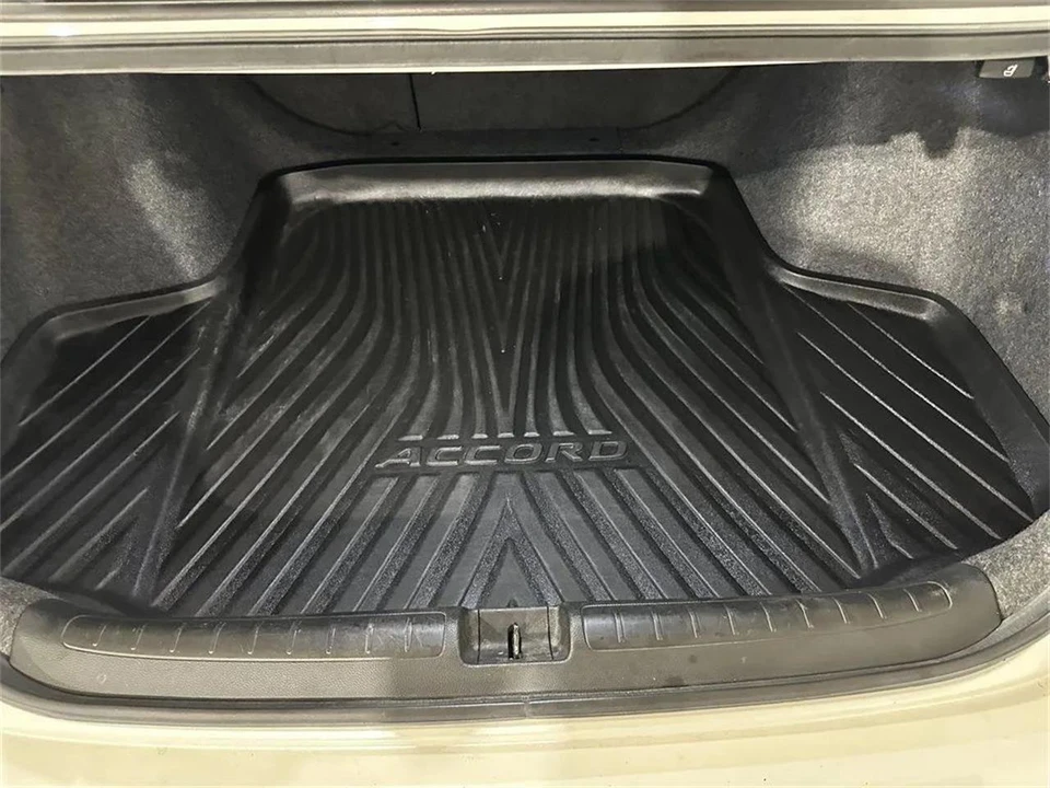 2018 Honda Accord 10th Gen - Image 30 of 31