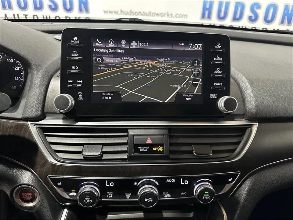 2018 Honda Accord 10th Gen - Image 18 of 31