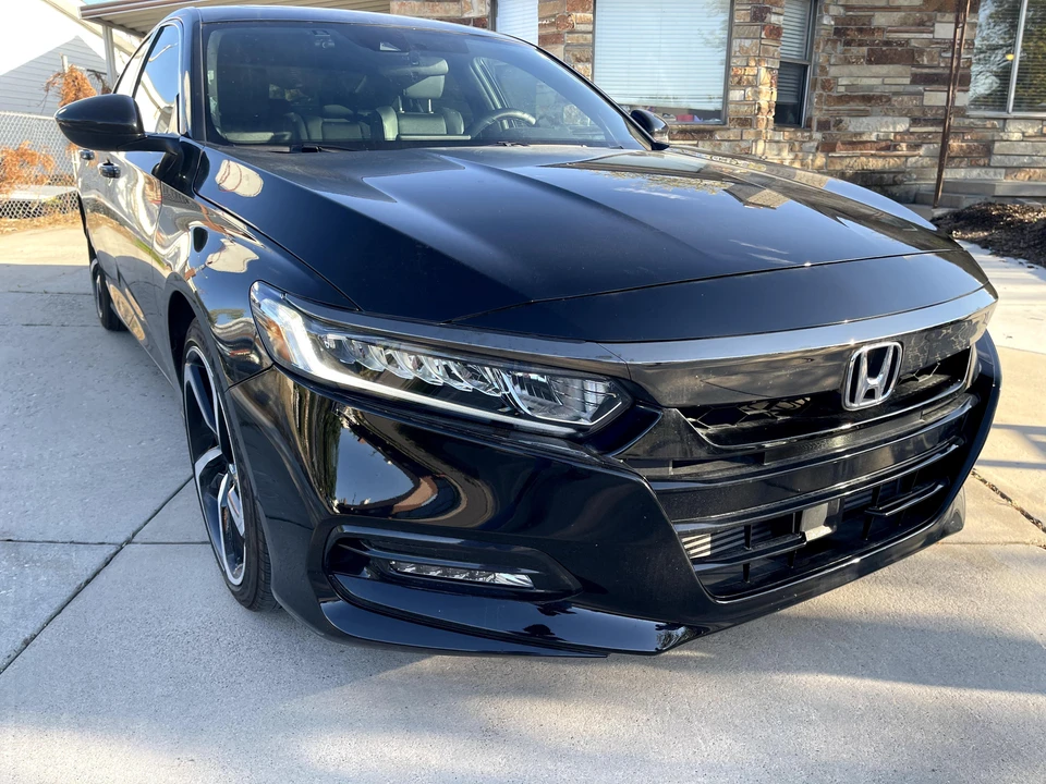 2018 Honda Accord 10th Gen - Image 10 of 12