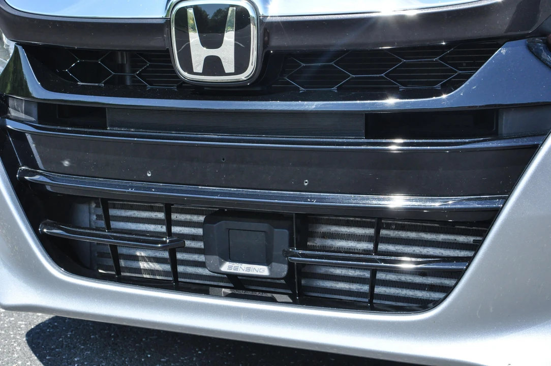 2018 Honda Accord 10th Gen - Image 11 of 31