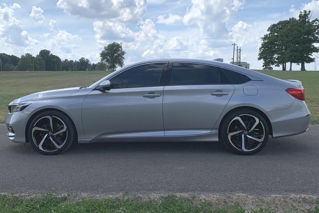 2018 Honda Accord 10th Gen - Image 3 of 5
