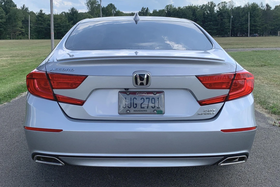 2018 Honda Accord 10th Gen - Image 5 of 5