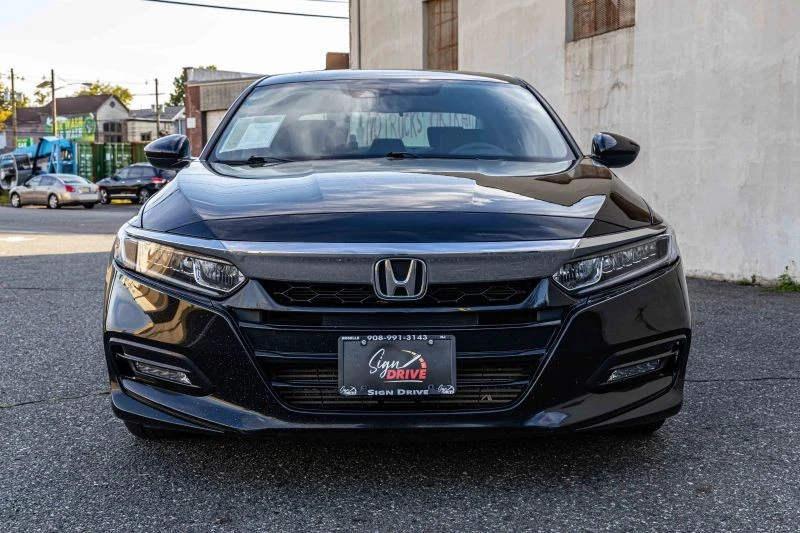 2018 Honda Accord 10th Gen - Image 2 of 12