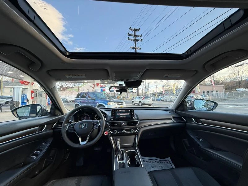 2018 Honda Accord 10th Gen - Image 10 of 11
