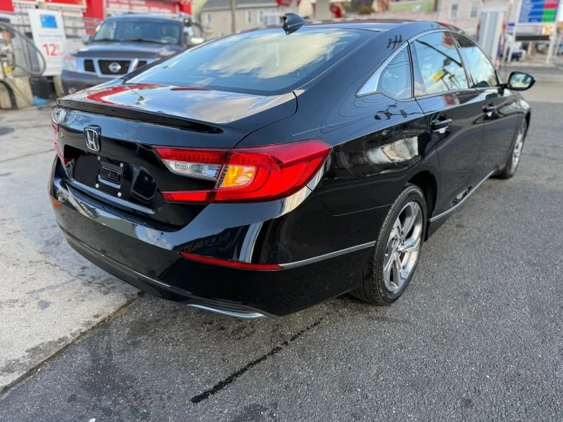 2018 Honda Accord 10th Gen - Image 5 of 11