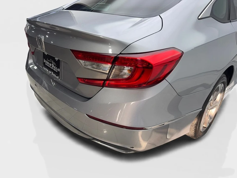 2018 Honda Accord 10th Gen - Image 18 of 21