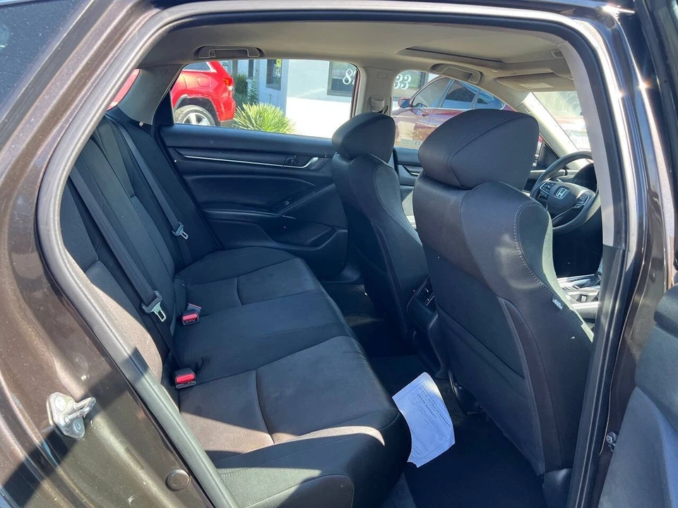 2018 Honda Accord 10th Gen - Image 10 of 12