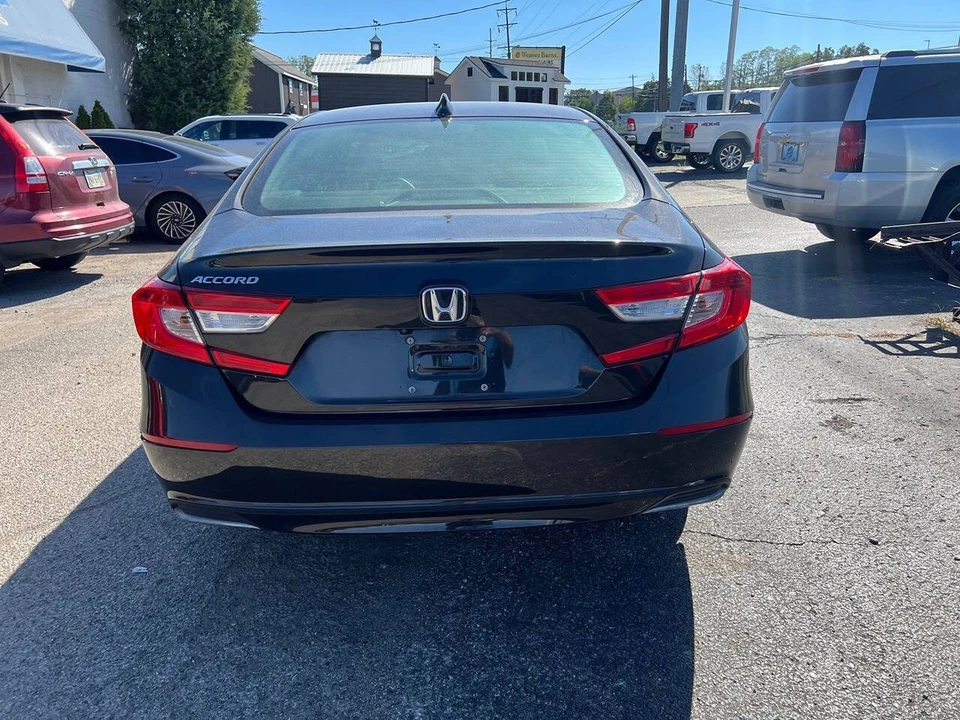 2018 Honda Accord 10th Gen - Image 6 of 12