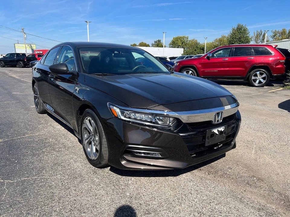 2018 Honda Accord 10th Gen - Image 2 of 12