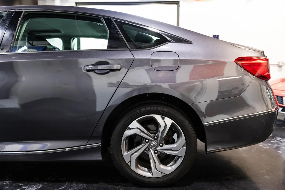 2018 Honda Accord 10th Gen - Image 8 of 12