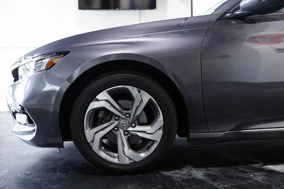 2018 Honda Accord 10th Gen - Image 4 of 12