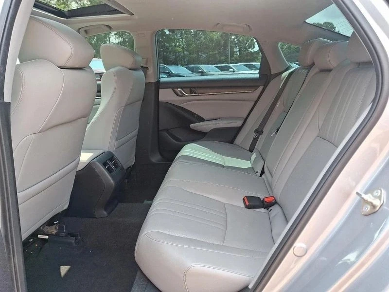 2018 Honda Accord 10th Gen - Image 11 of 12