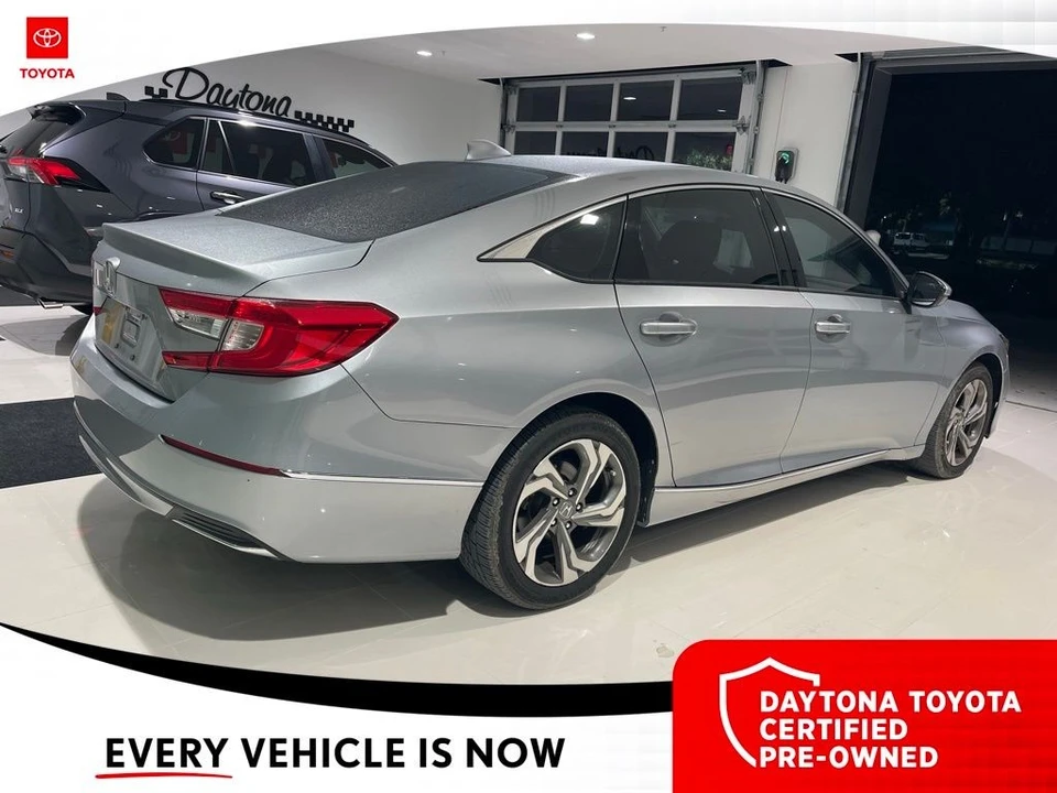 2018 Honda Accord 10th Gen - Image 5 of 10