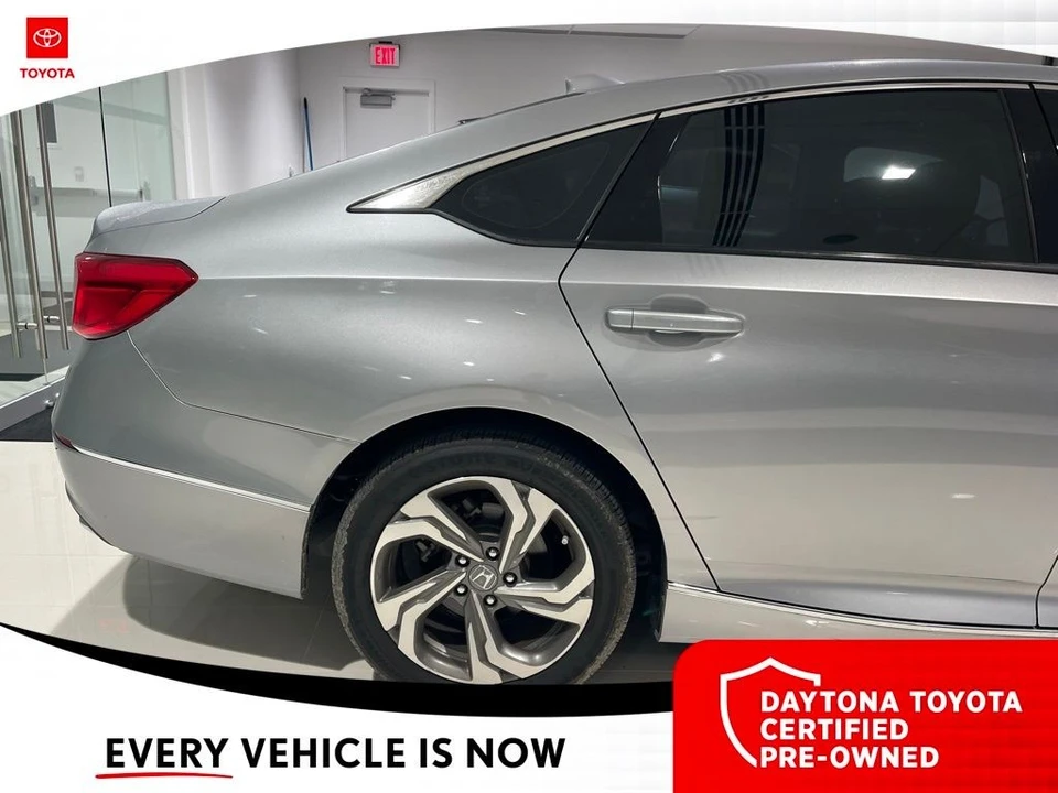 2018 Honda Accord 10th Gen - Image 8 of 10