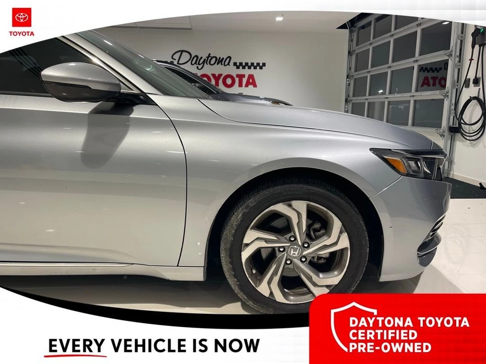 2018 Honda Accord 10th Gen - Image 9 of 10