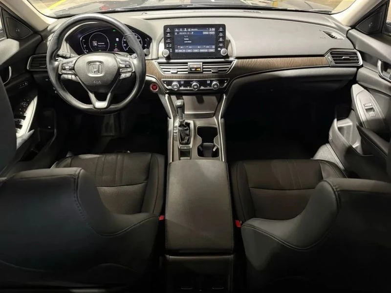 2018 Honda Accord 10th Gen - Image 8 of 12