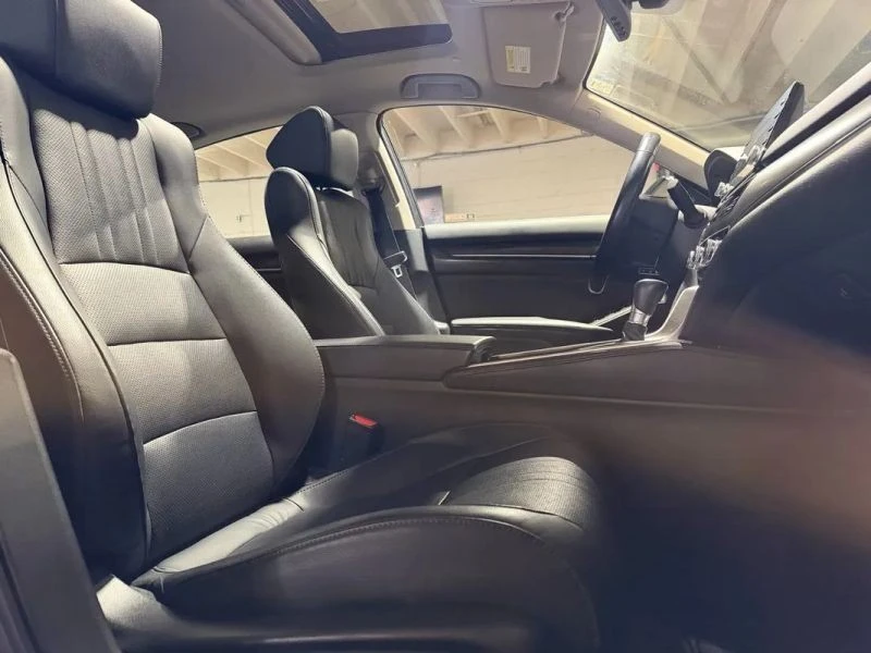 2018 Honda Accord 10th Gen - Image 10 of 12